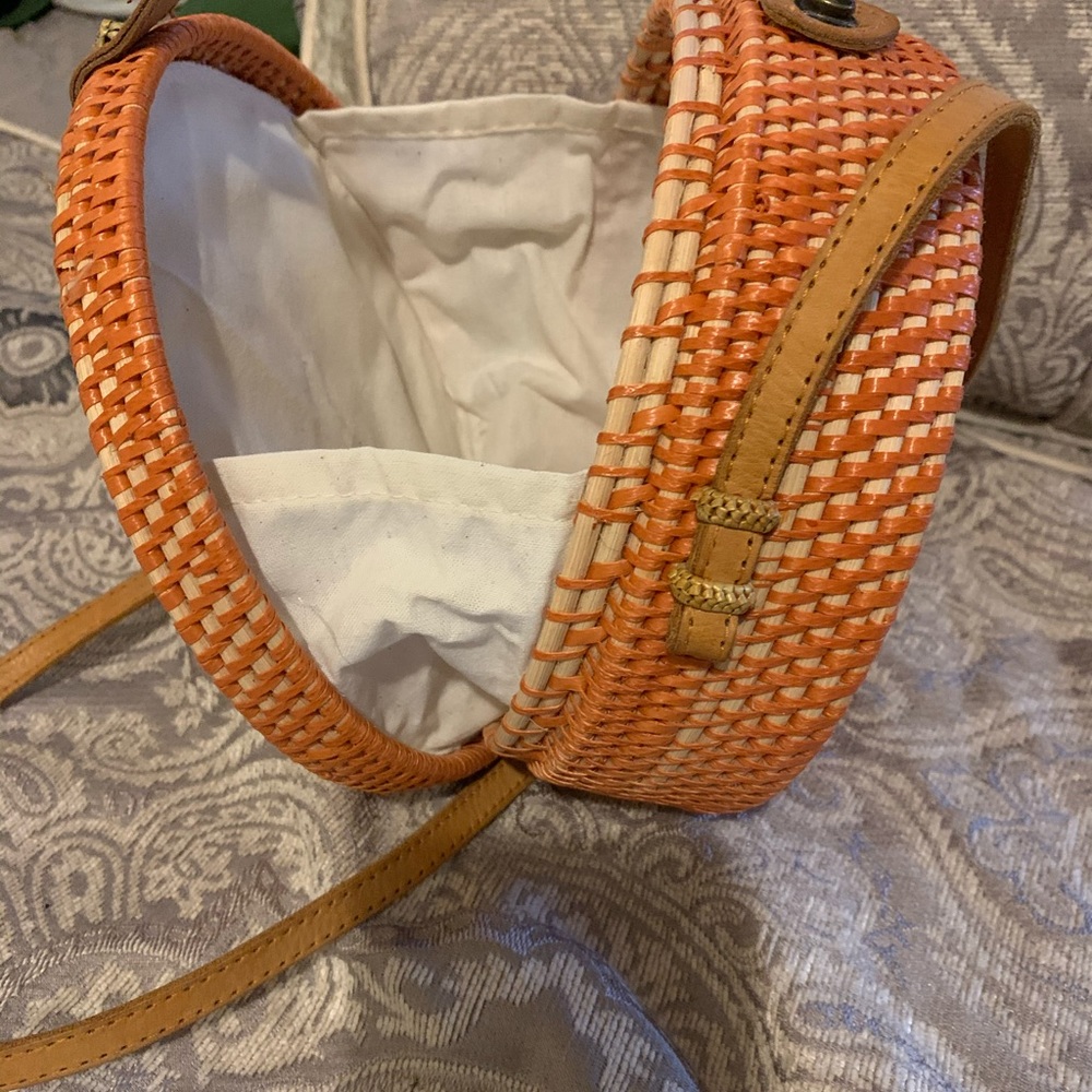 Tropic - Picture 5 of 6